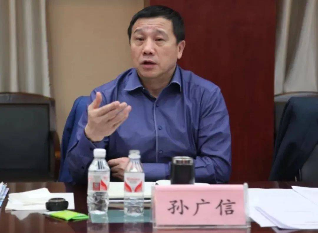 002898,退市警报拉响!股价已连续9天跌停!